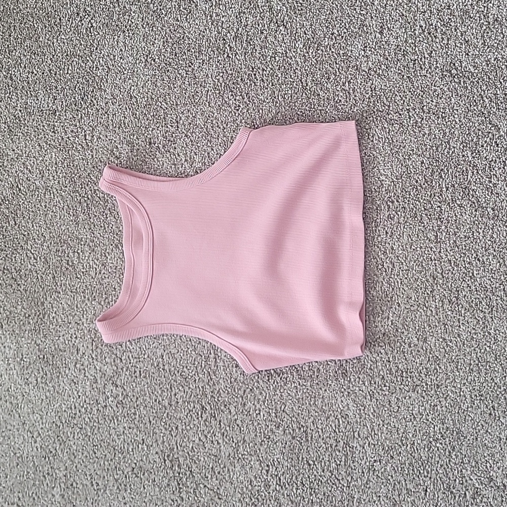 Pink tank top